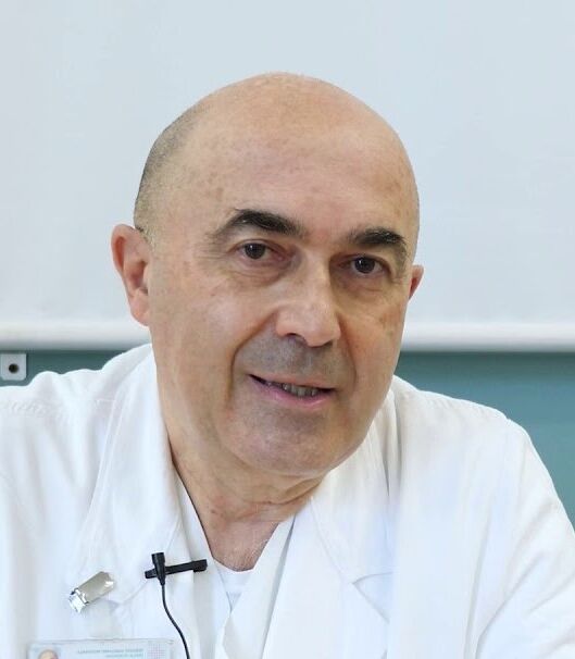 Доктор Пластичен хирург Aco